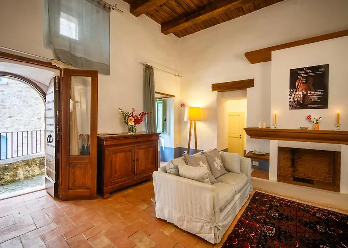 Castello Di Postignano Relais